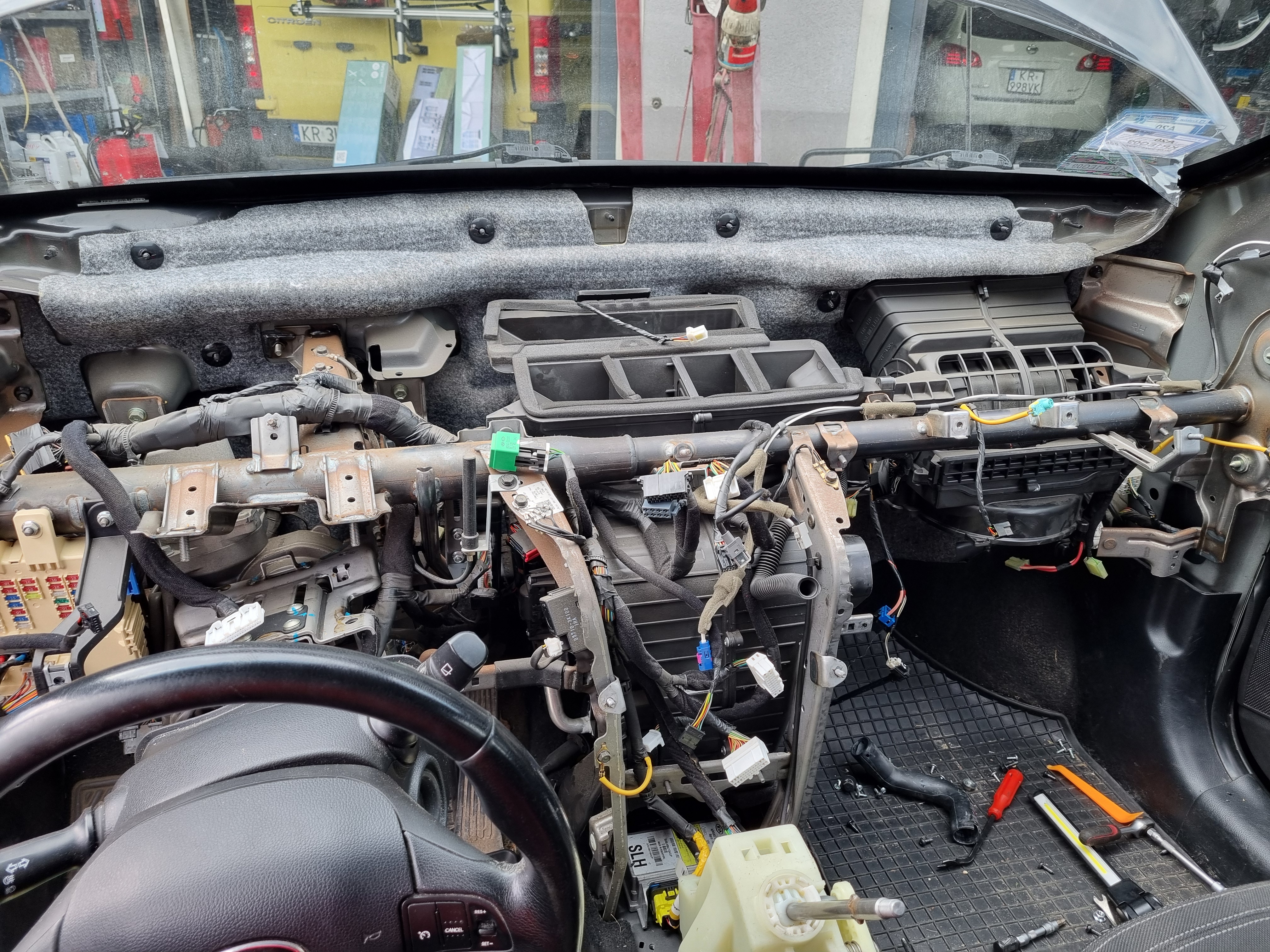 Wymiana parownika klimatyzacji Skawina